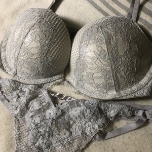 Elegant lingerie set